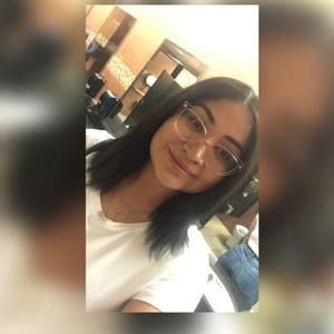 Meet your Posher, Gabriela